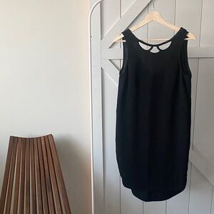 H&M Elegant Black Sleeveless Backless Dress